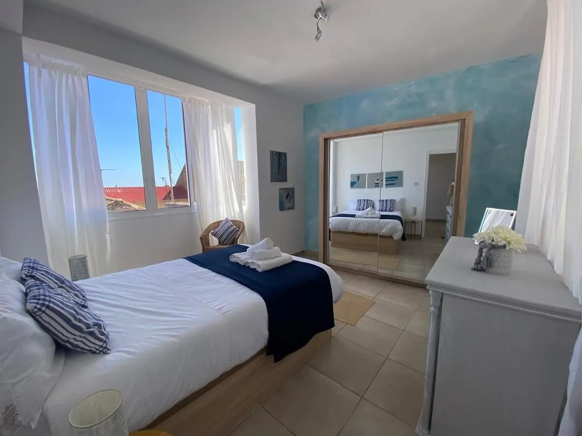 2Br With Beachviews 1 Min Walking From The Sea Apartment Gibraltar
